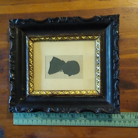 Old Antique Frame with Gentleman Silhouette - Picture 4 of 16